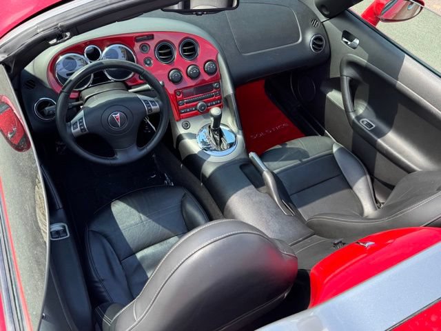 Used 2006 Pontiac Solstice Convertible w/ Premium Package RWD image 7