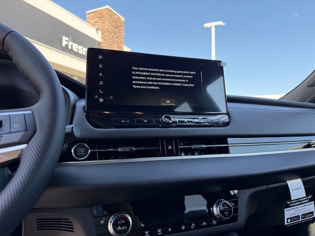 New 2026 Mitsubishi Outlander LE FWD image 29