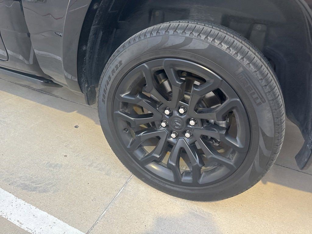 Used 2025 RAM 1500 Limited image 11