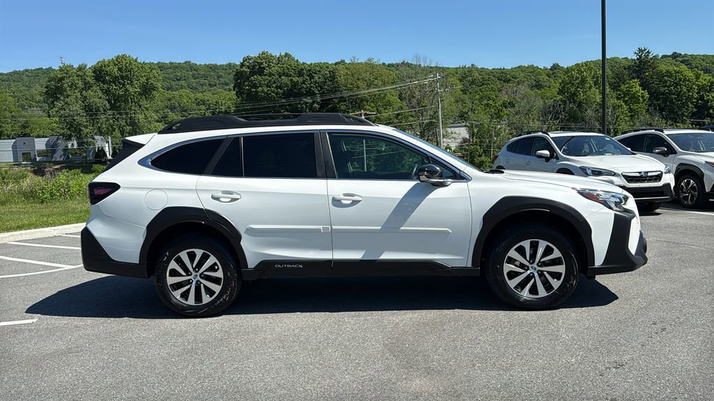 Used 2024 Subaru Outback Premium AWD/4WD image 5