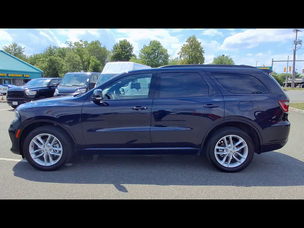 Used 2025 Dodge Durango GT AWD/4WD image 5