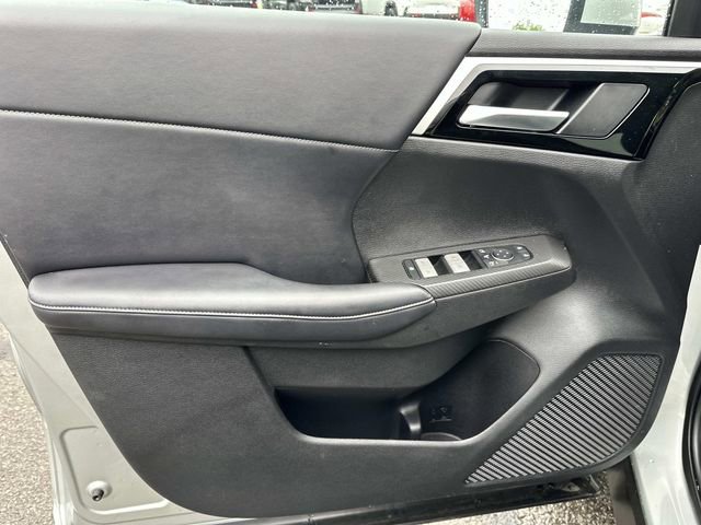 Used 2023 Mitsubishi Outlander SE AWD/4WD image 20