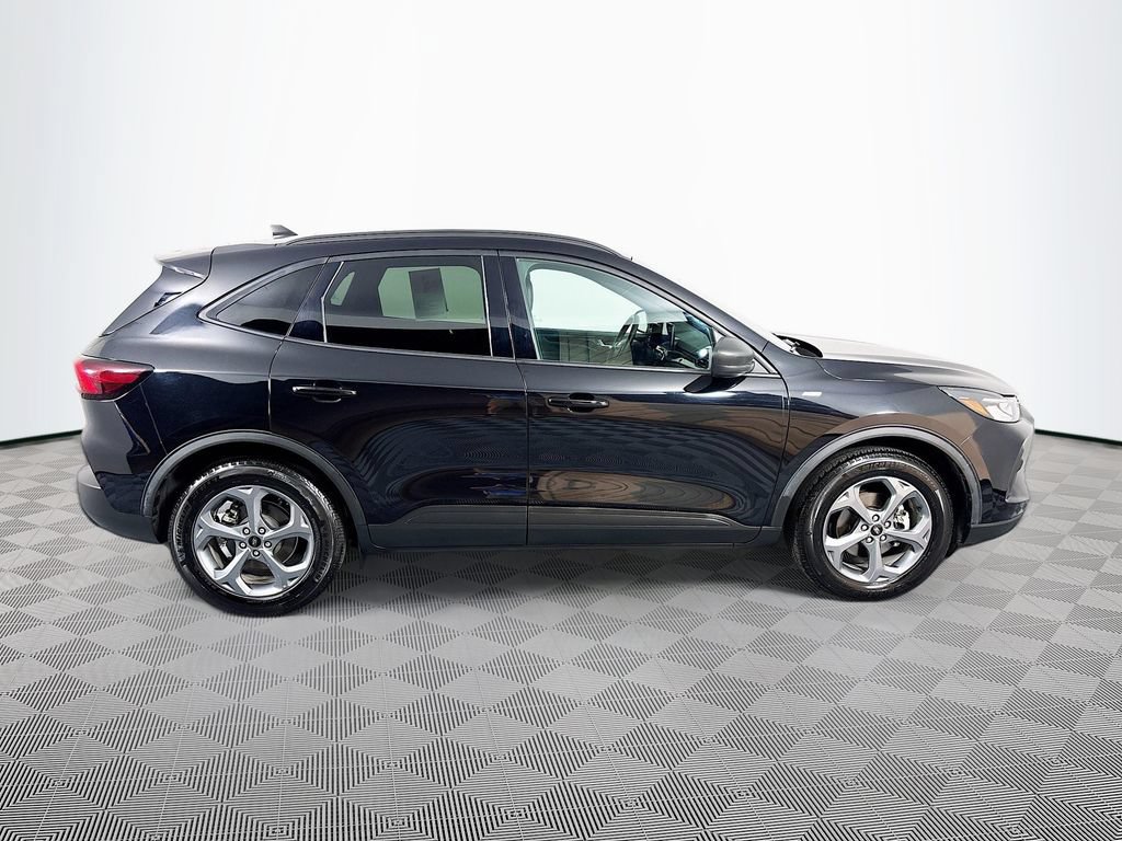 Used 2025 Ford Escape ST-Line FWD image 8