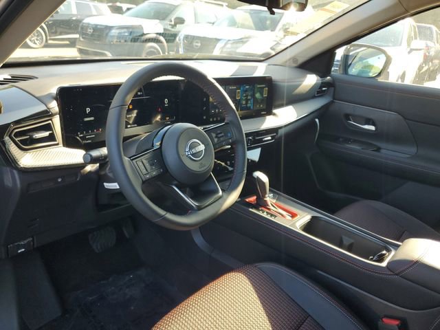 New 2026 Nissan Kicks SR w/ Cold Weather Package AWD/4WD image 7
