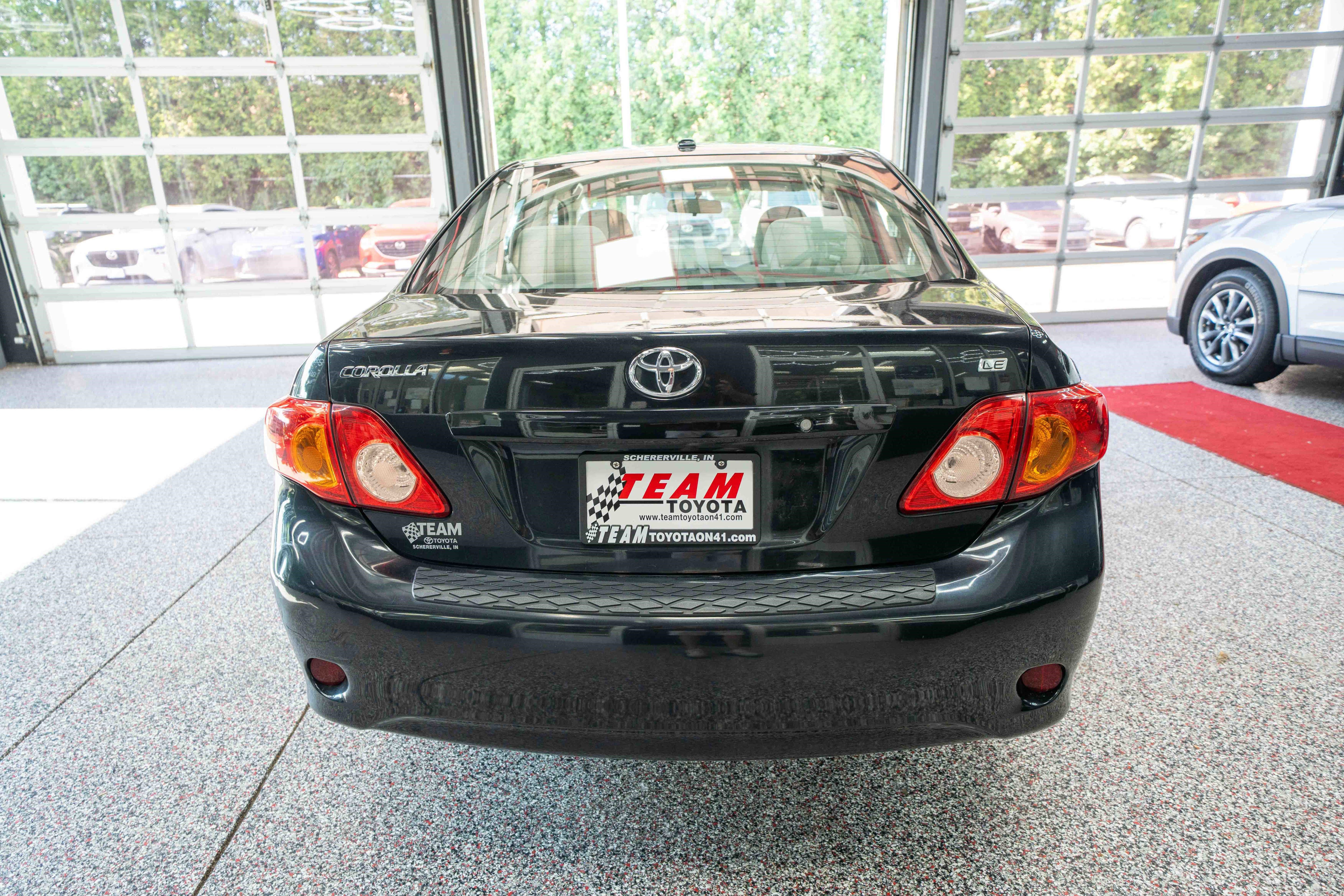 Used 2010 Toyota Corolla LE FWD image 3