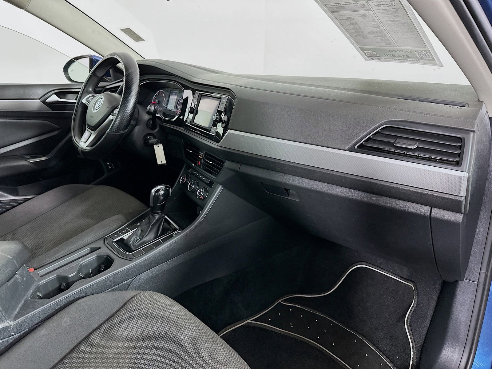 Used 2021 Volkswagen Jetta SE FWD image 26
