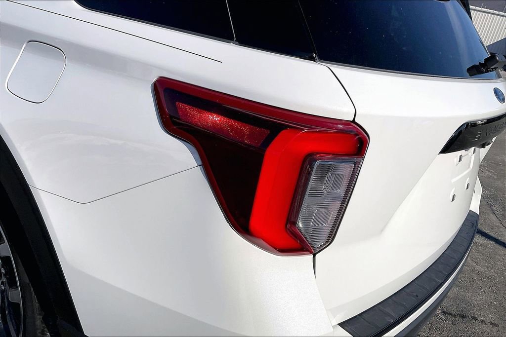 Used 2022 Ford Explorer ST-Line image 29