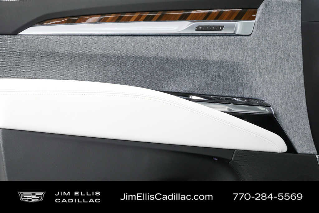 New 2026 Cadillac Escalade Platinum Sport w/ LPO, ONYX Package AWD/4WD image 6