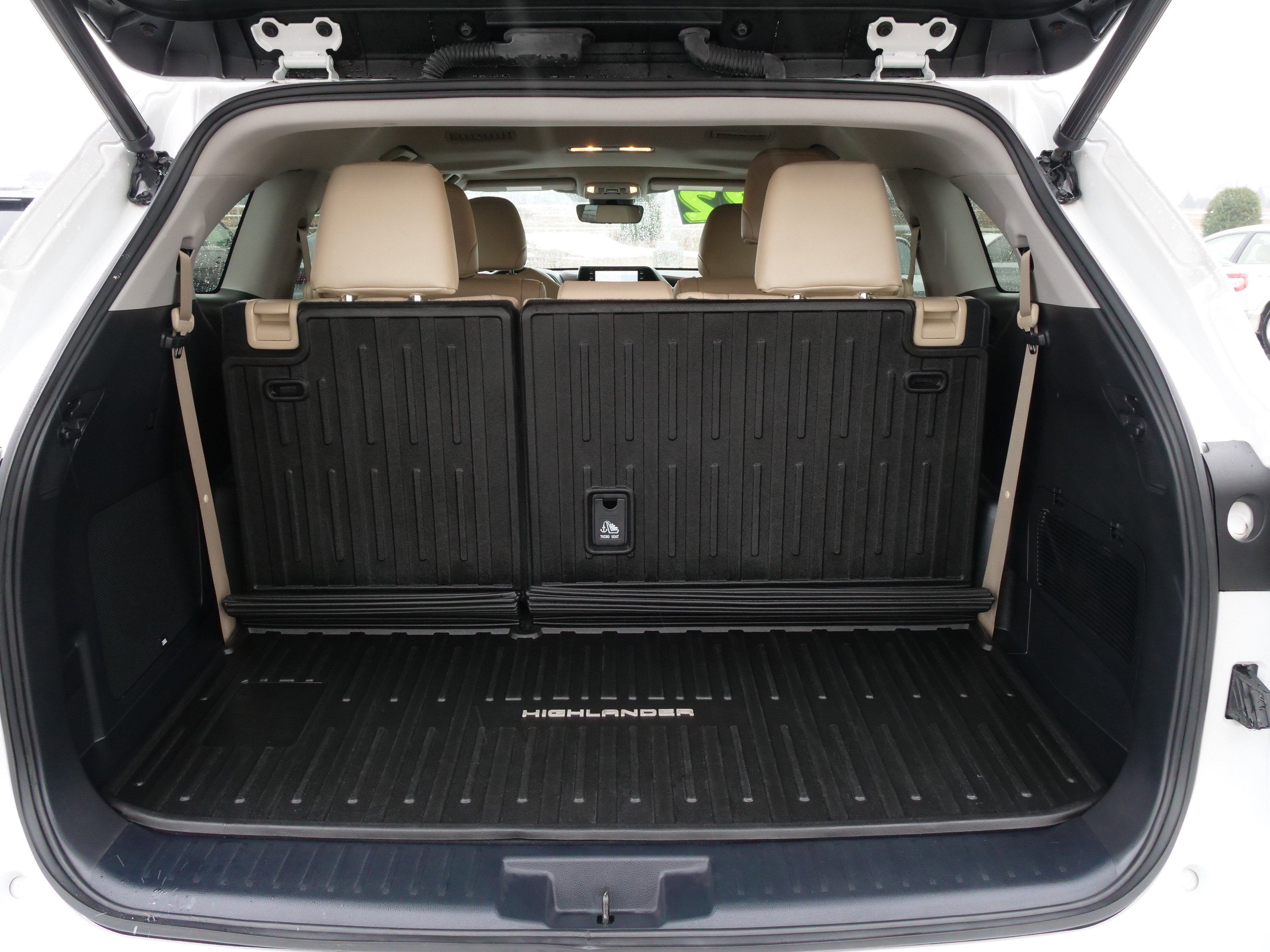 Used 2022 Toyota Highlander Limited image 15