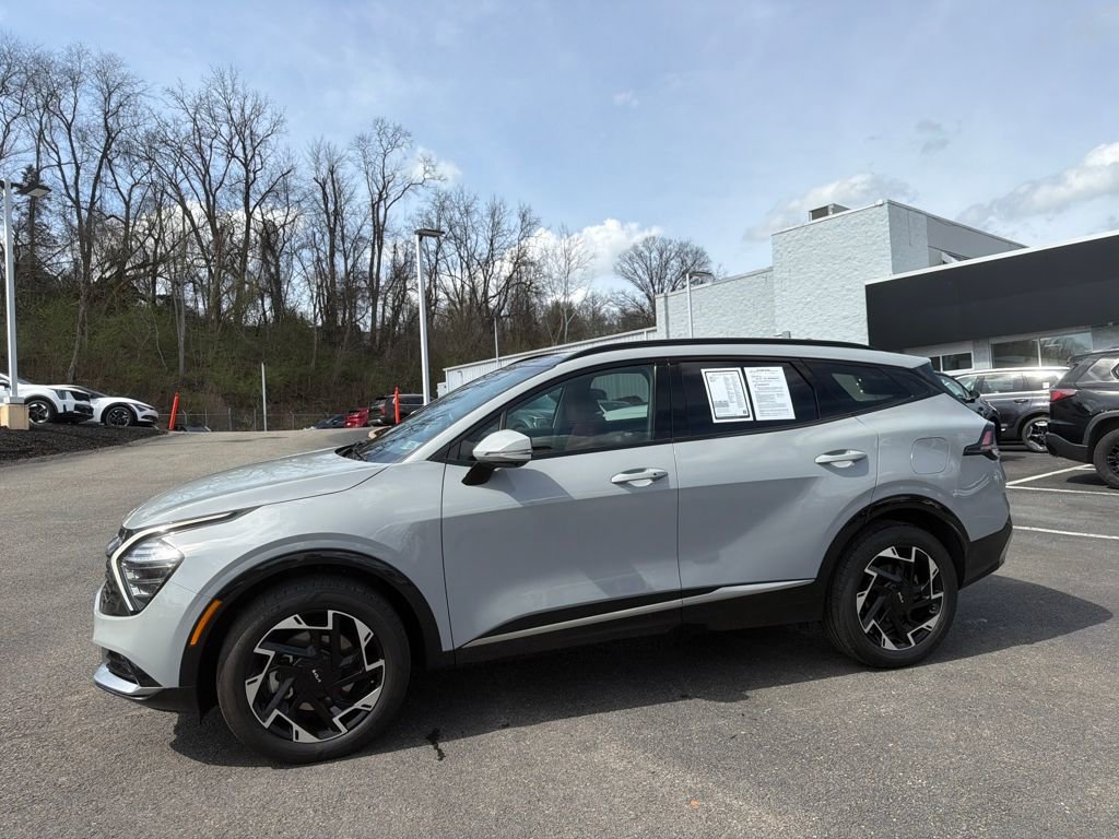 Certified 2023 Kia Sportage SX image 2