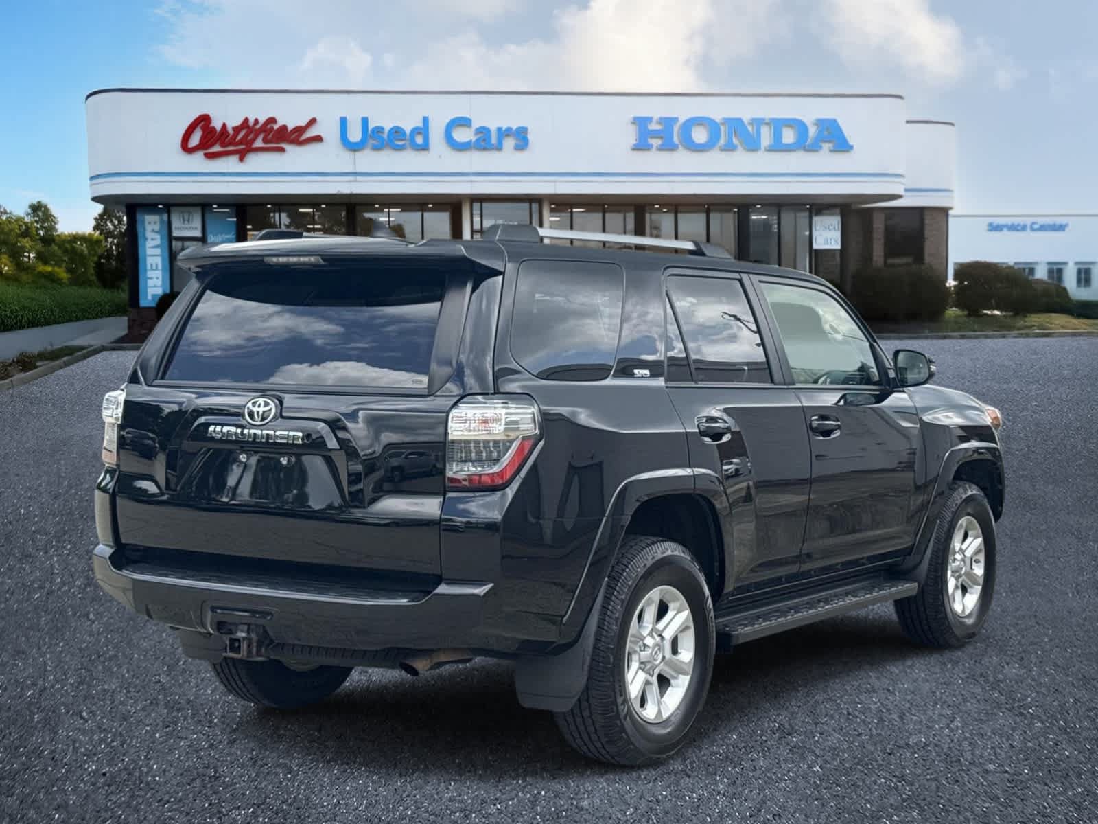 Used 2019 Toyota 4Runner SR5 Premium AWD/4WD image 5