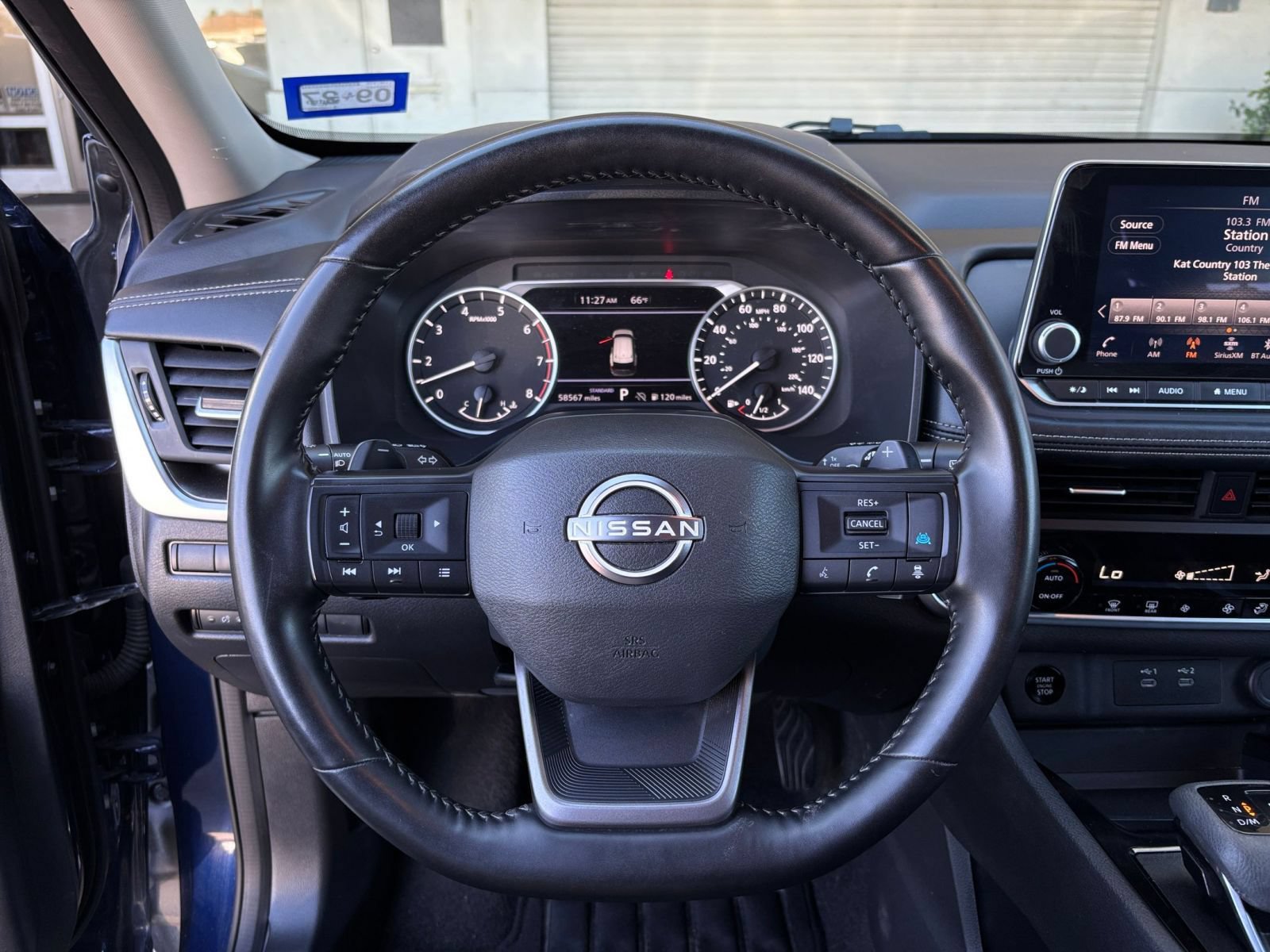 Used 2025 Nissan Rogue SV FWD image 29