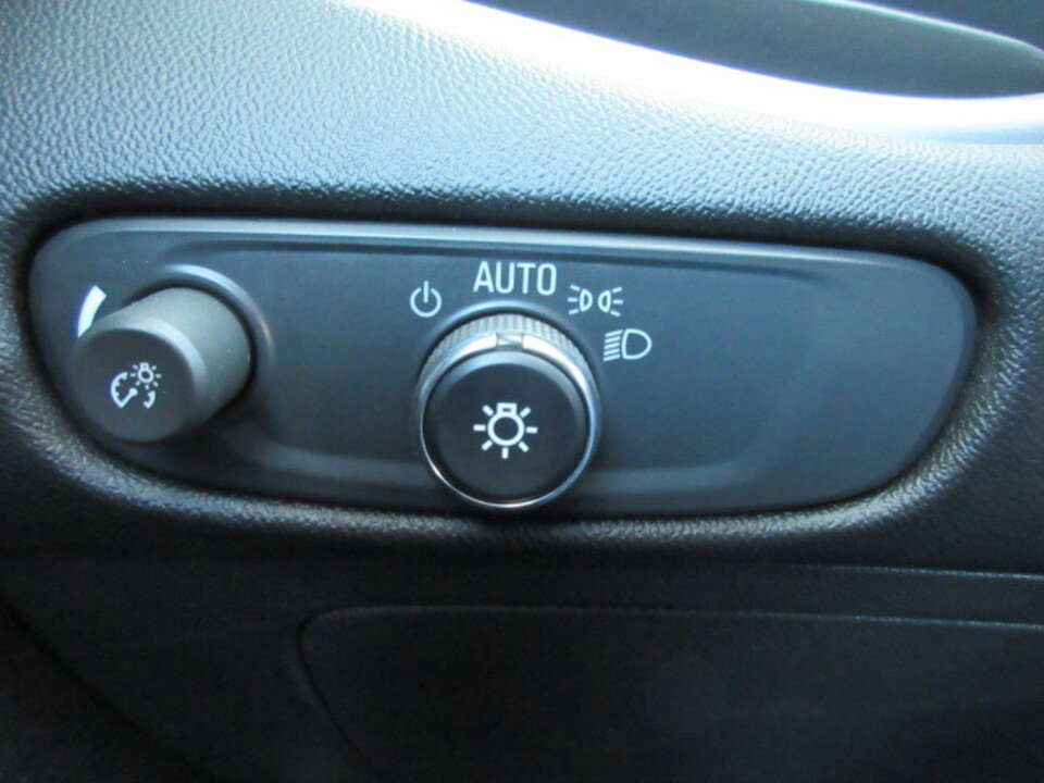 Used 2024 Chevrolet Malibu LT image 33