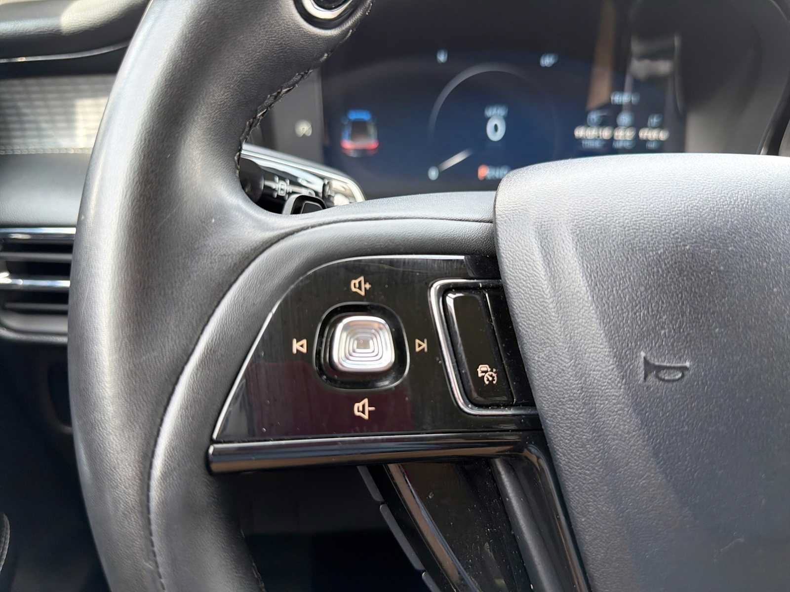 Used 2023 Lincoln Corsair FWD image 23