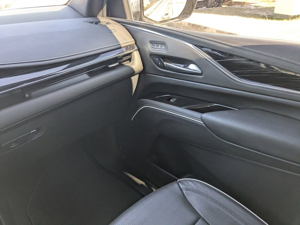 Certified 2024 Cadillac Escalade ESV Sport w/ Touring Package image 20