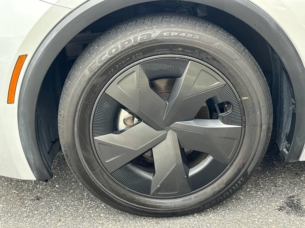 Used 2025 Toyota Prius LE FWD image 25