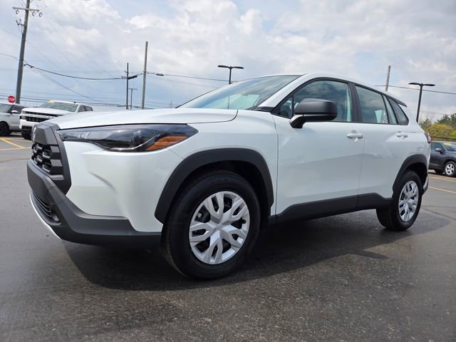 Used 2026 Toyota Corolla Cross L AWD/4WD image 3