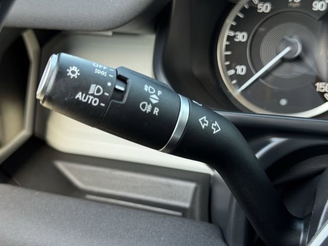 Used 2023 Land Rover Defender 110 X-Dynamic SE AWD/4WD image 23