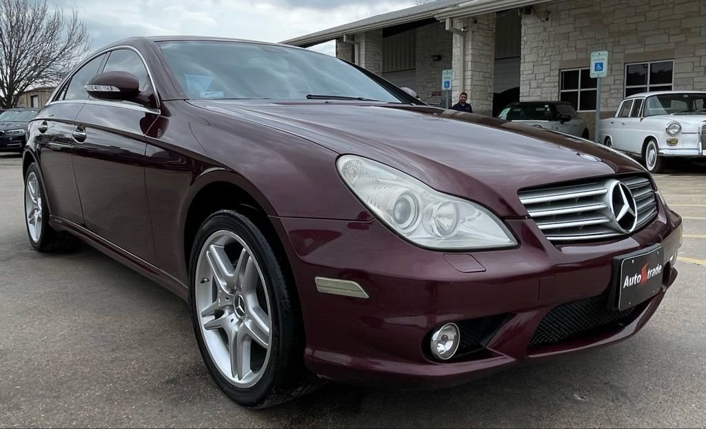 Used 2007 Mercedes-Benz CLS 550 image 3