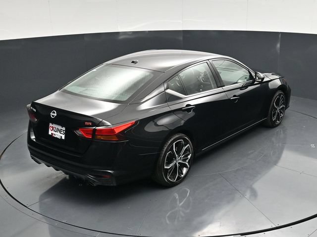 Used 2024 Nissan Altima 2.5 SR FWD image 44