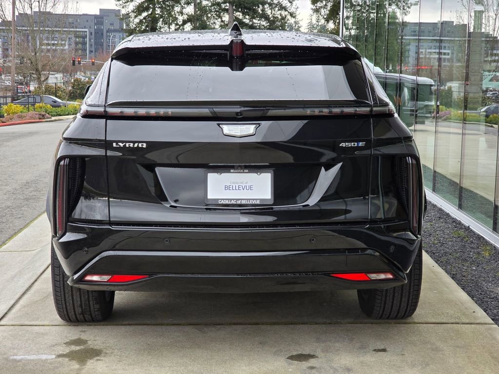 Used 2025 Cadillac Lyriq Sport image 4