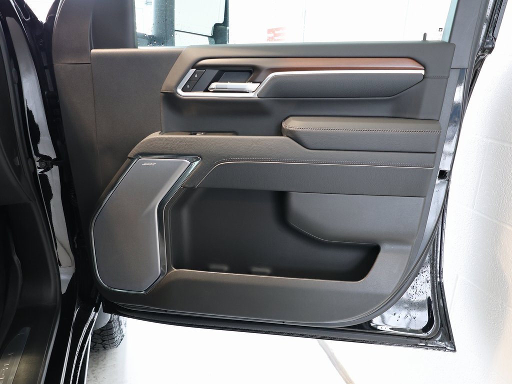 New 2026 GMC Sierra 3500 Denali w/ Denali Reserve Package image 42