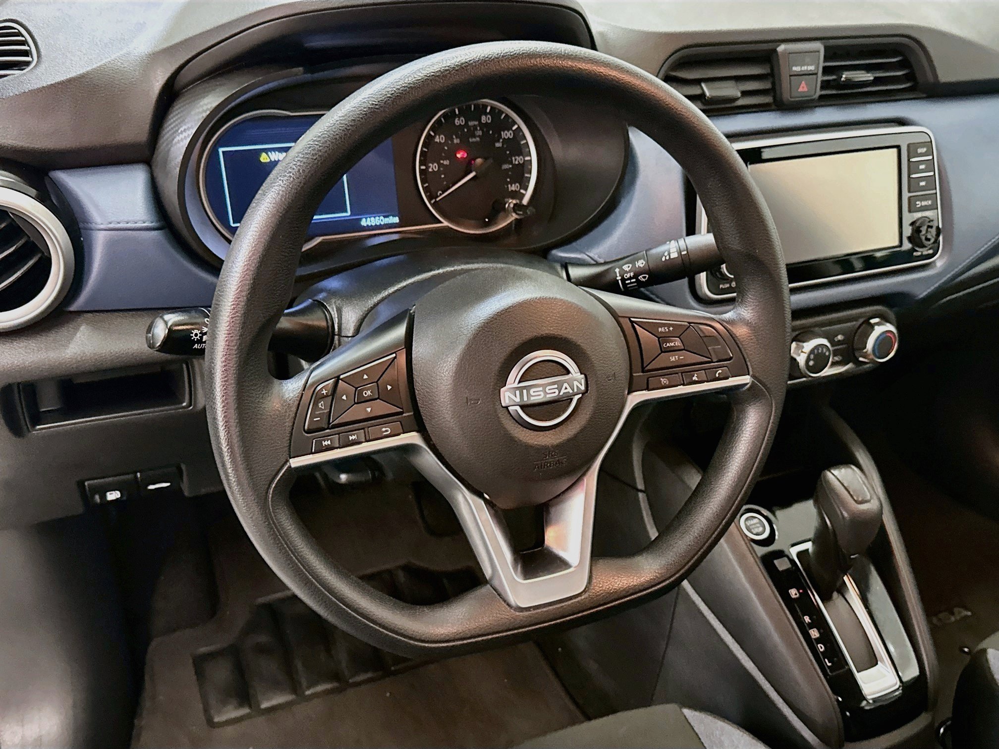 Used 2025 Nissan Versa SV FWD image 18