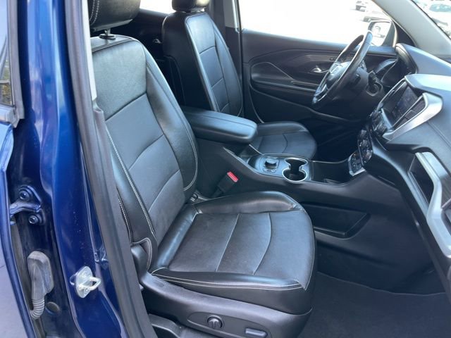Used 2022 GMC Terrain SLT w/ Infotainment Package II AWD/4WD image 19