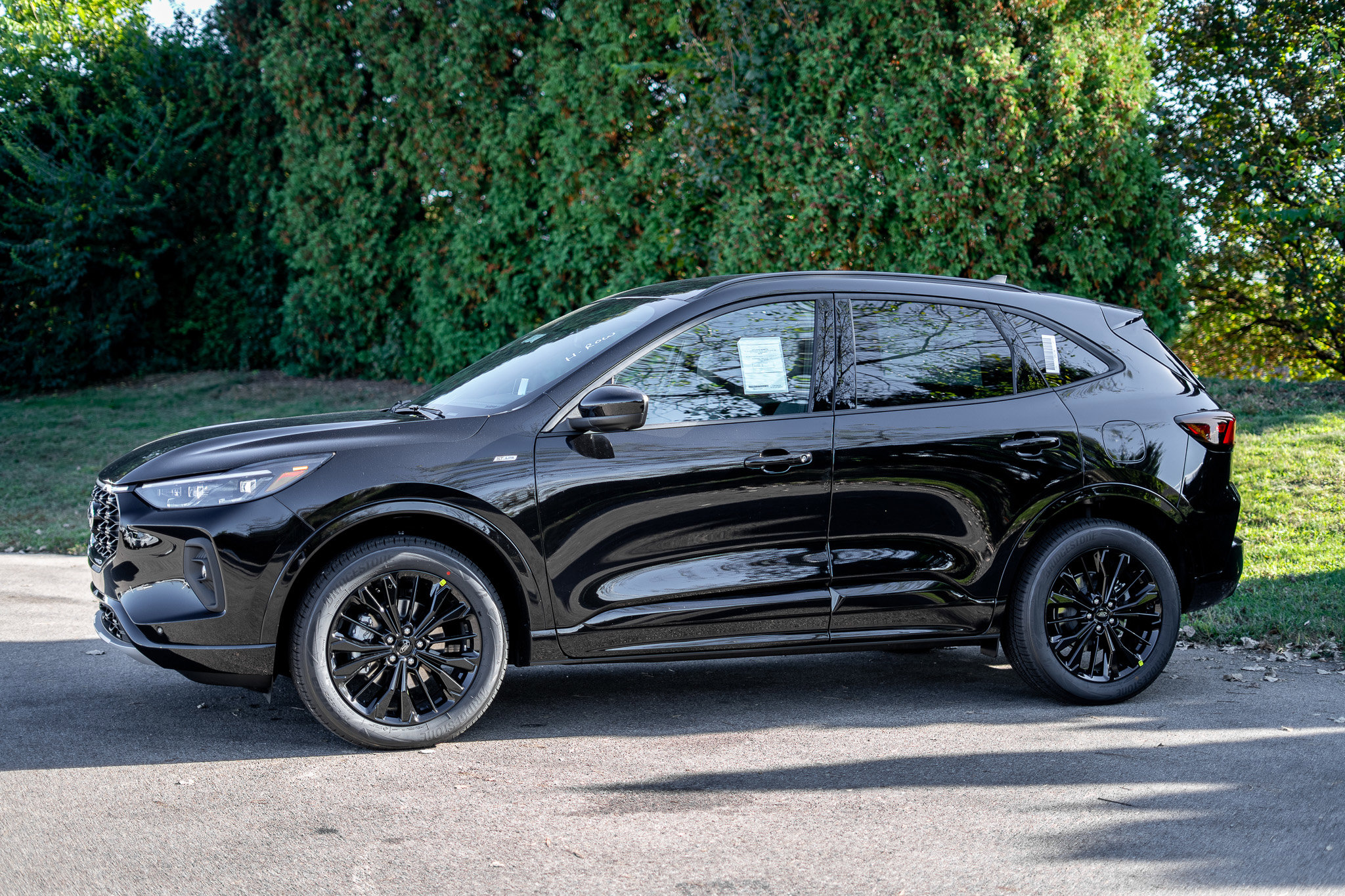 New 2026 Ford Escape ST-Line Elite w/ Premium Technology Package AWD/4WD image 8
