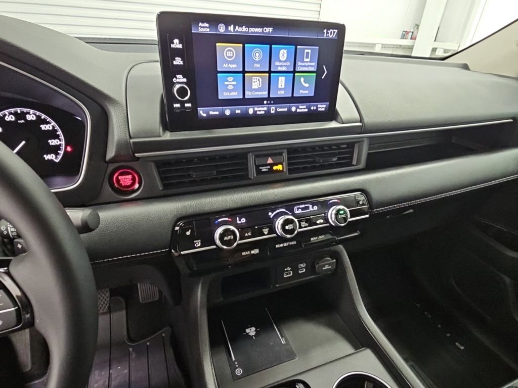 Used 2025 Honda Pilot EX-L image 13