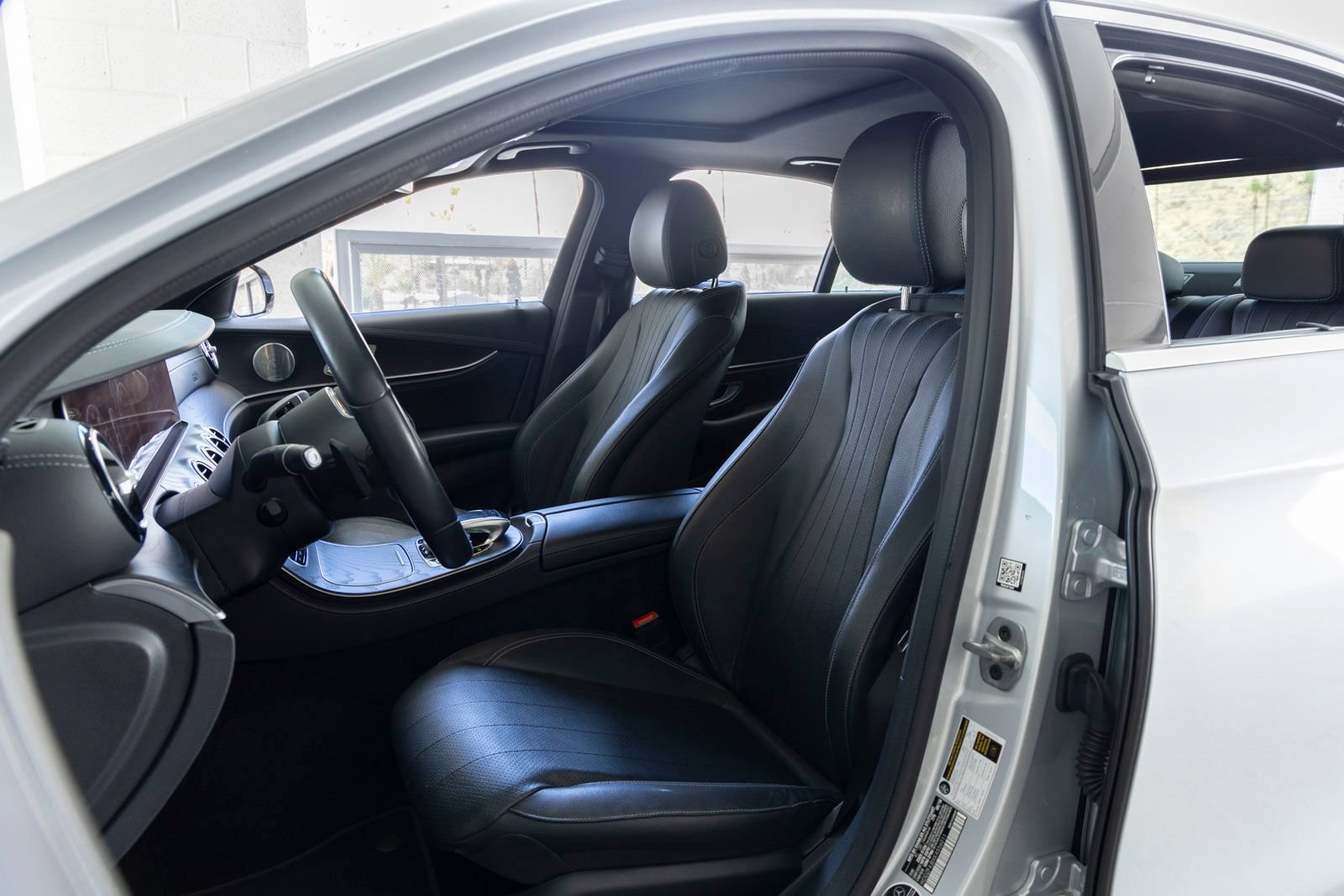 Used 2019 Mercedes-Benz E 300 image 13