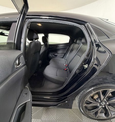 Used 2018 Honda Civic Sport image 8