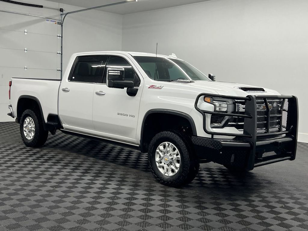 Used 2024 Chevrolet Silverado 2500 LTZ w/ LTZ Plus Package AWD/4WD image 6