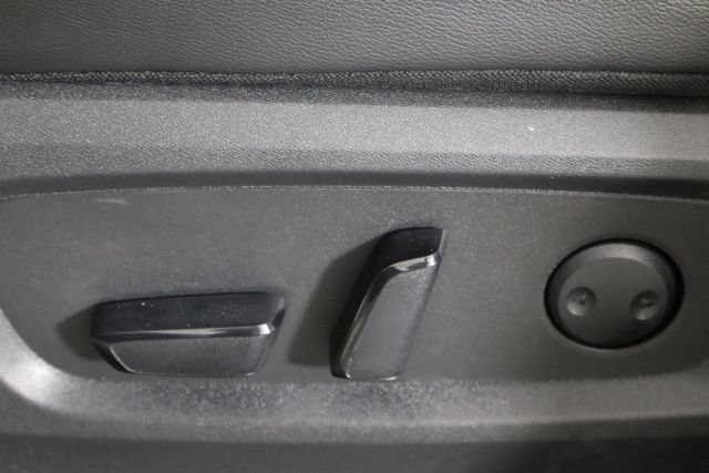 Used 2025 Nissan Pathfinder Rock Creek AWD/4WD image 24