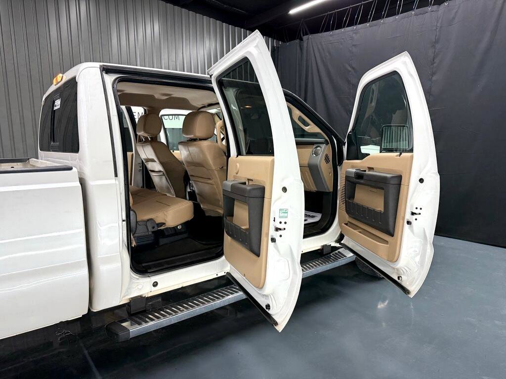 Used 2015 Ford F350 Lariat w/ Chrome Package image 25