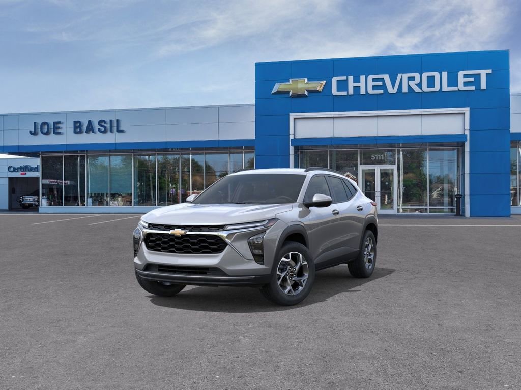New 2026 Chevrolet Trax LT w/ Driver Confidence Package FWD image 8