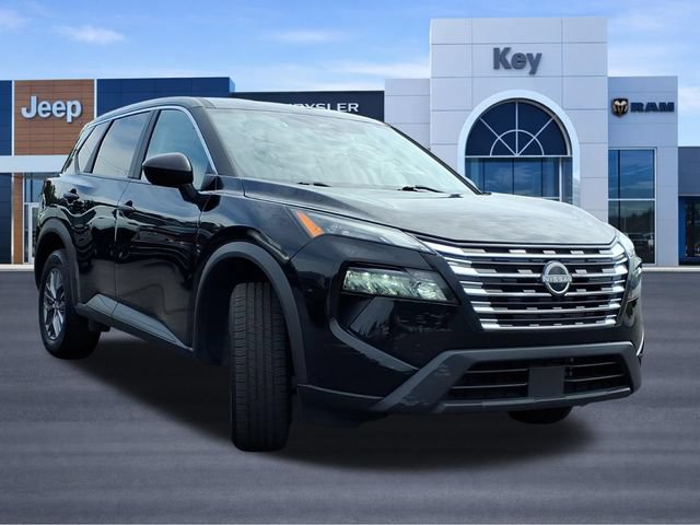 Used 2024 Nissan Rogue S AWD/4WD image 6