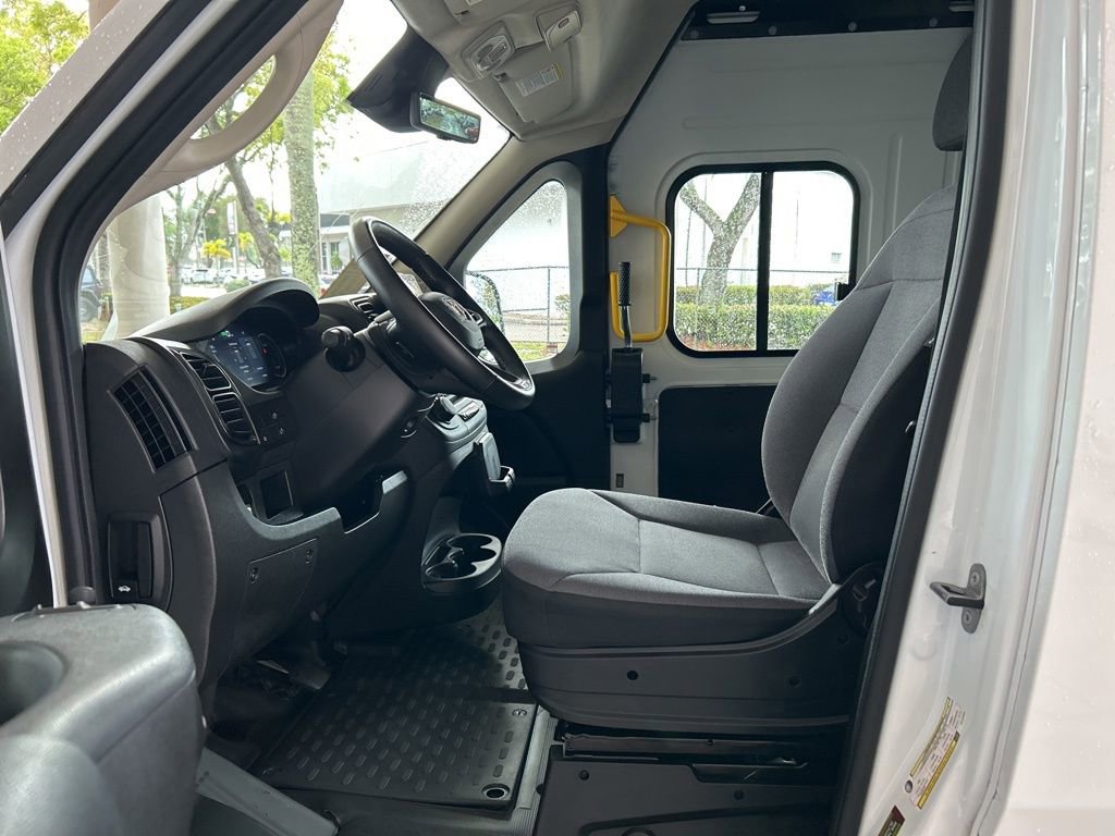 Used 2024 RAM ProMaster 3500 w/ Delivery Van Package image 5