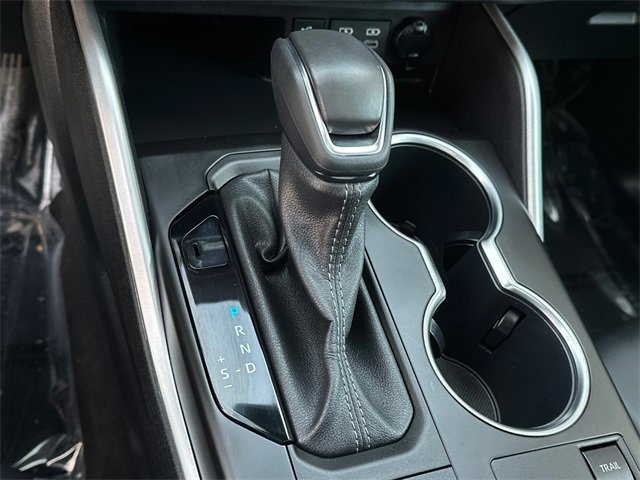 Used 2023 Toyota Highlander XLE image 32