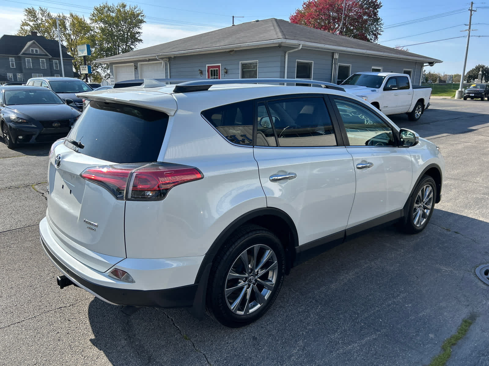 Used 2017 Toyota RAV4 Limited w/ Advanced Technology Package AWD/4WD image 3