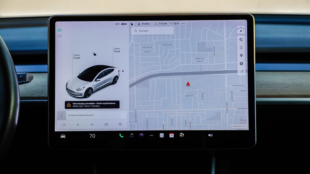 Used 2018 Tesla Model 3 image 14