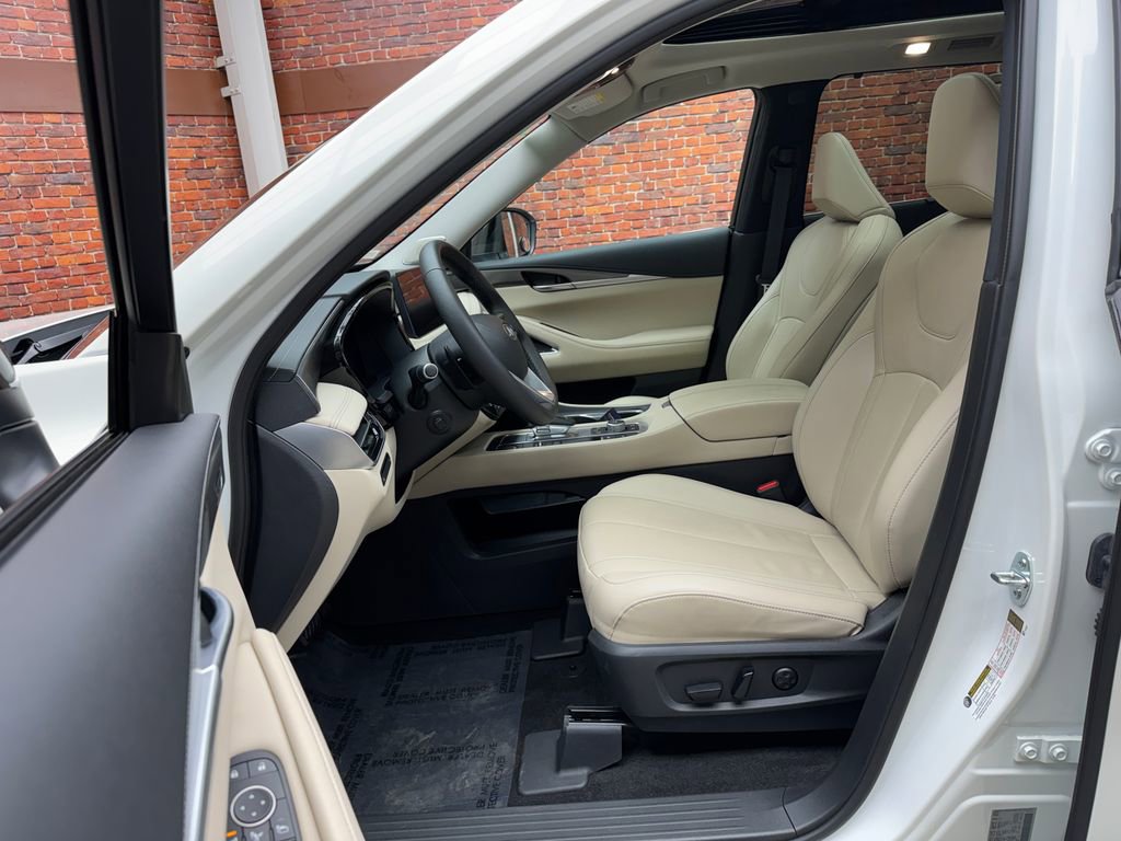 Used 2024 INFINITI QX60 Luxe w/ Performance Audio Package image 23