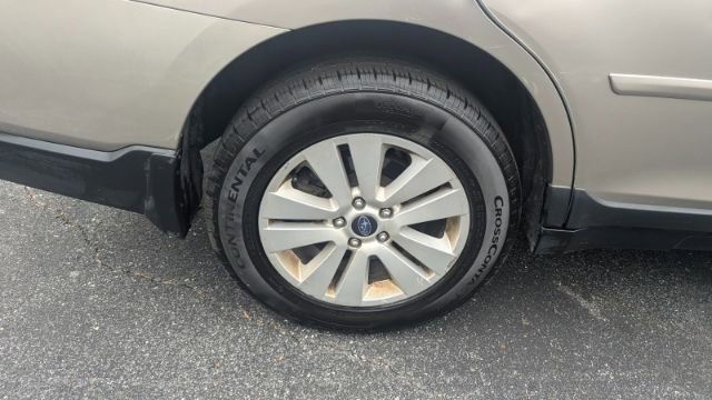 Used 2018 Subaru Outback 2.5i Premium image 12