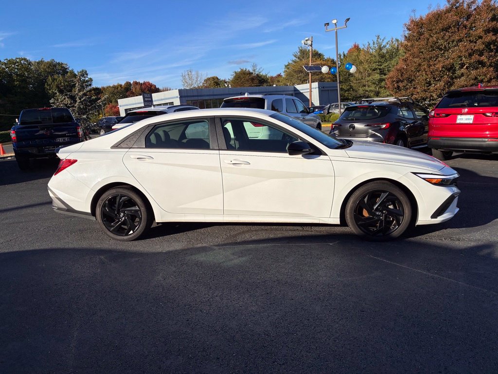 Certified 2026 Hyundai Elantra Sport FWD image 8