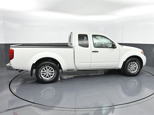 Used 2015 Nissan Frontier SV RWD image 27