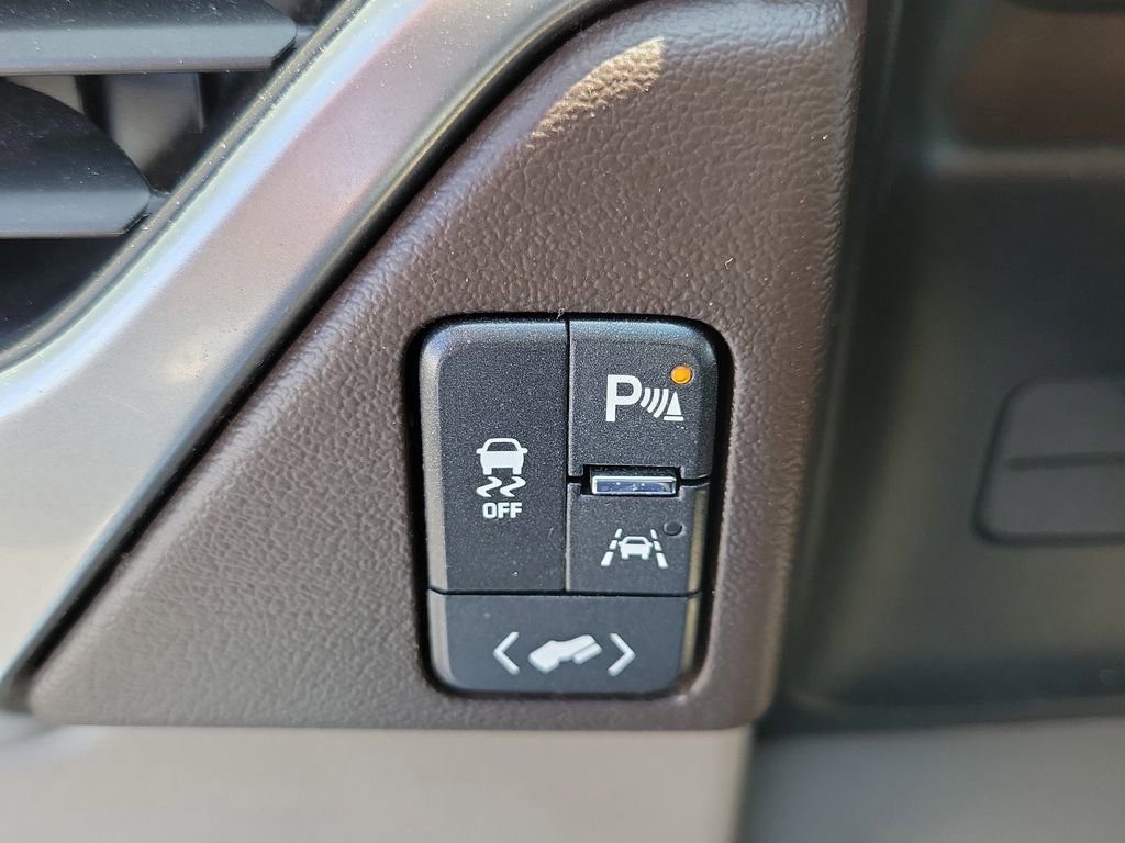 Used 2019 Chevrolet Tahoe LT RWD image 27