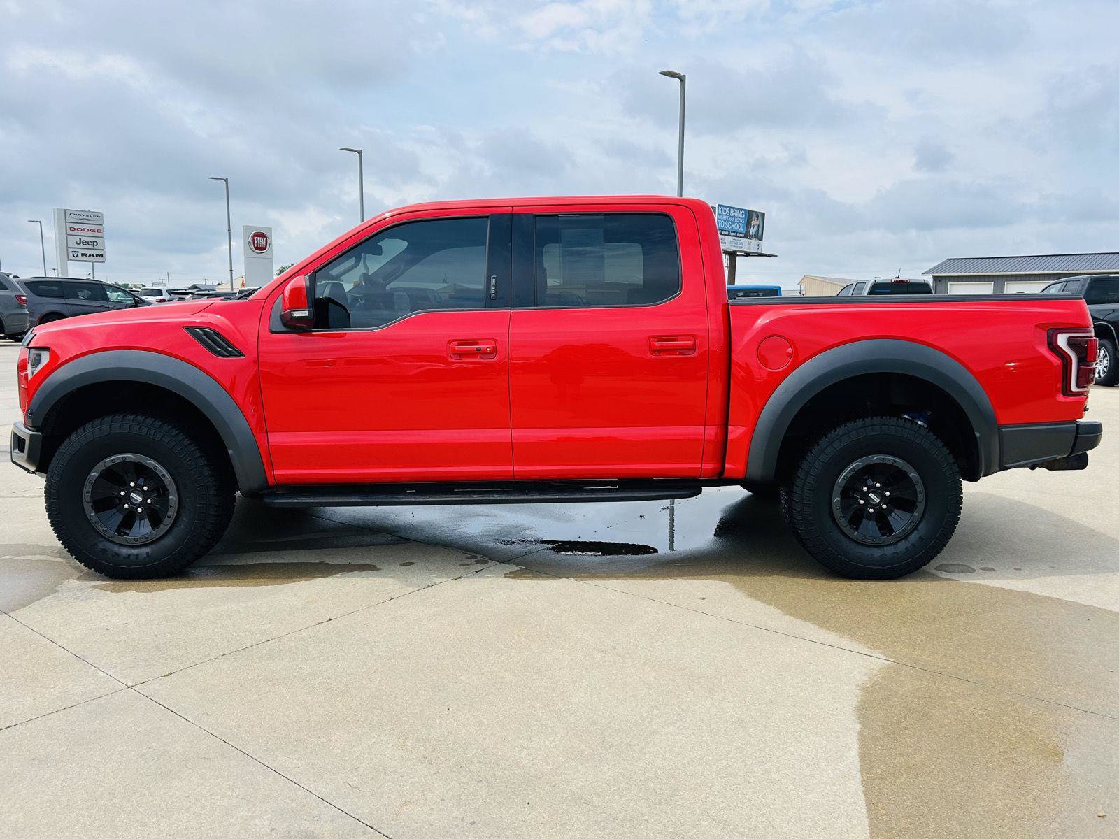 Used 2018 Ford F150 Raptor w/ Equipment Group 802A Luxury AWD/4WD image 37