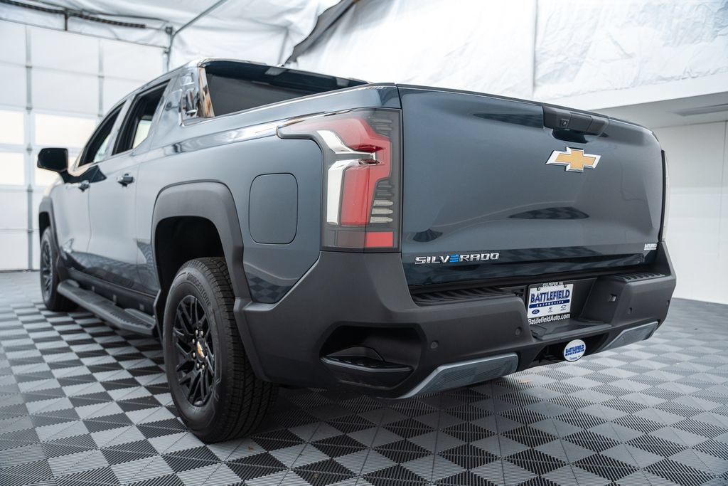Used 2026 Chevrolet Silverado EV LT AWD/4WD image 7