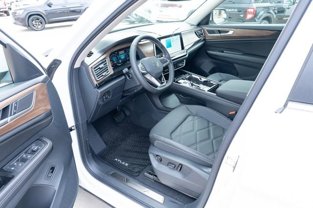 New 2026 Volkswagen Atlas SE image 16