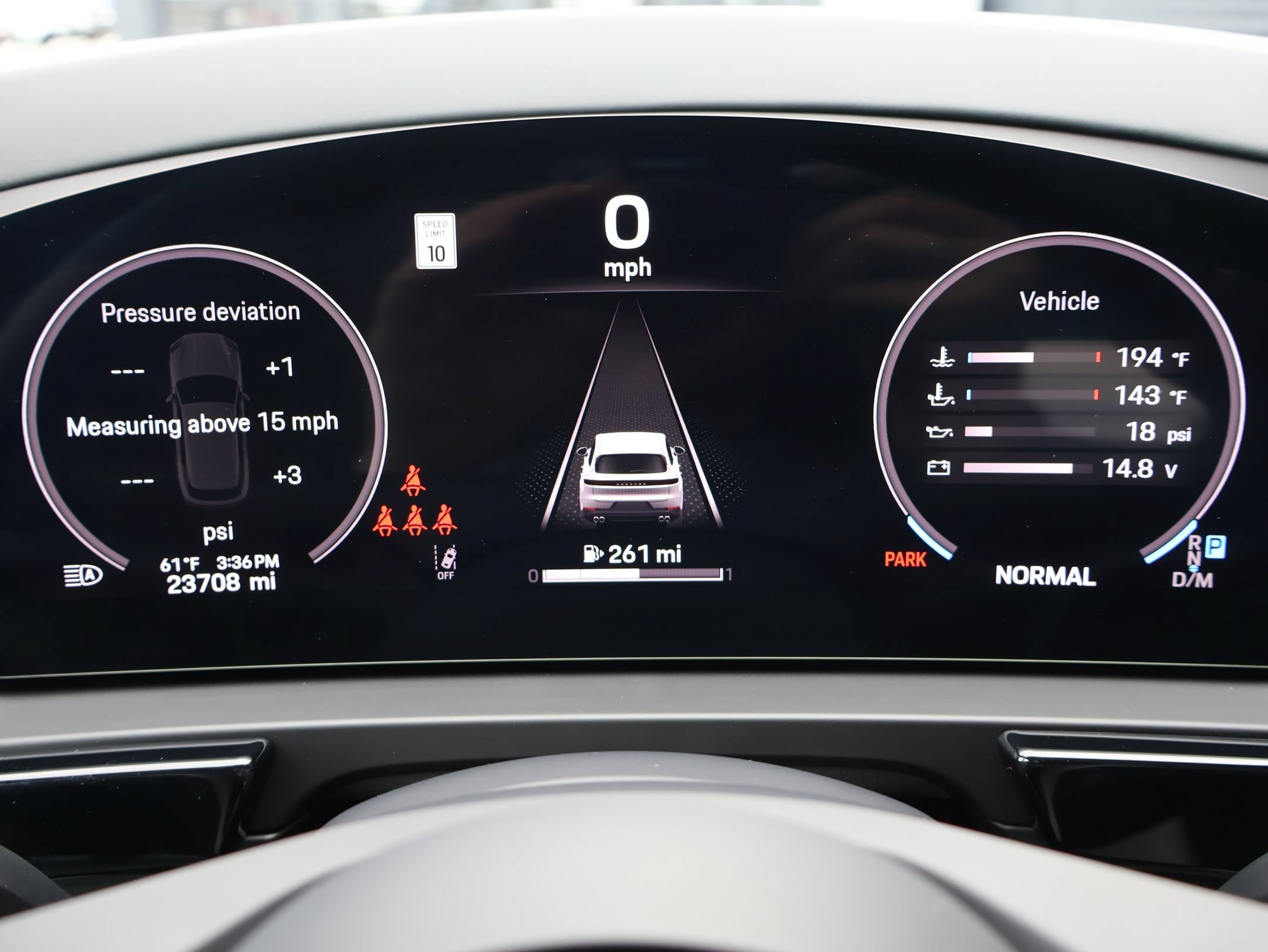 Certified 2025 Porsche Cayenne AWD/4WD image 19